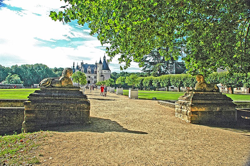 File:Chateaux de Chenonceau - Parc (tone-mapping) II.jpg