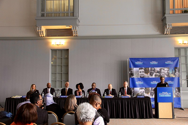 File:Chicago Police Accountability Task Force Press Event for the Release of its Report (27221879040).jpg