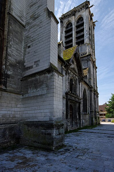 File:Church - Troyes, France (6215080821).jpg