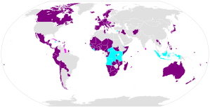 Blue: subskribintaj ŝtatoj. Viole: membroŝtatoj de la konvencio.