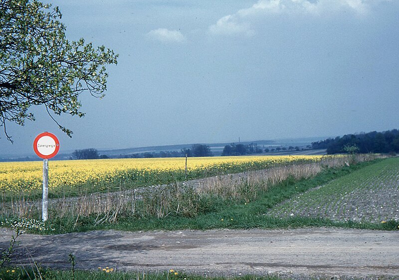 File:Döhren - Looking toward East Germany (6826957505).jpg