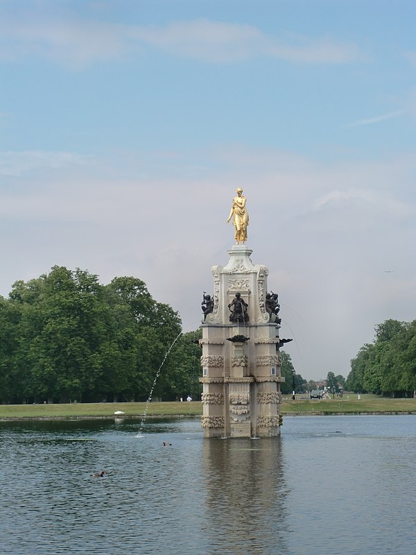 The Diana Fountain in Bushy Park from the south gate
