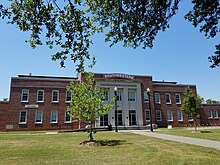 Earl K.Long Gymnasium (Lafayette, Louisiane) .jpg