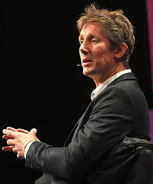 Edwin Van Der Sar: Karriera me klube, Karriera ndërkombëtare, Profili i lojtarit