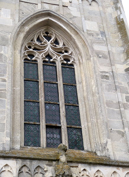 File:Eggenburg Redemptoristenkirche - Fassade 2 Fenster.jpg