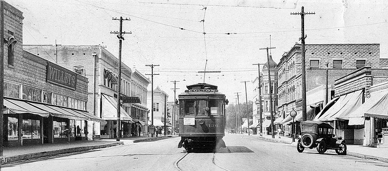 File:Eighth Street, Colton late 1910s.jpg