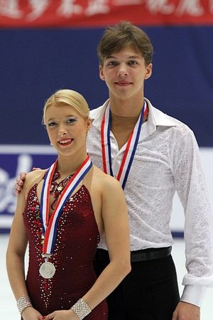 Ekaterina BOBROVA Dmitri SOLOVIEV Cup of China 2010.jpg