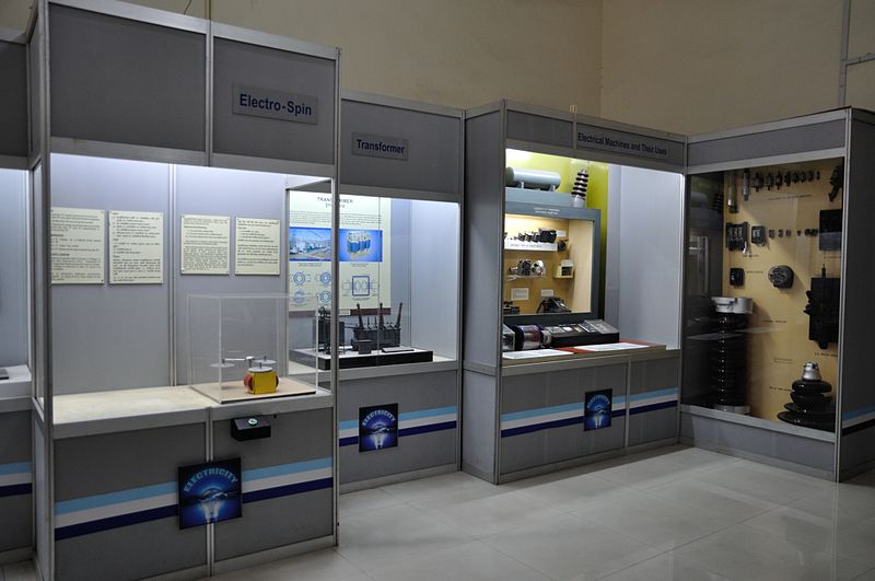 File:Electricity Gallery - Birla Industrial & Technological Museum - Kolkata 2013-01-18 3057.JPG