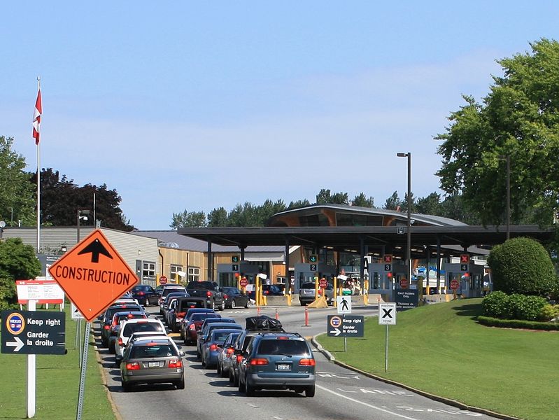 File:Entering Can. (White Rock, BC) from U.S. (Blaine, WA).jpg