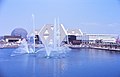 Expo 67, île sainte-Hélène, pavillons du Téléphone, des États-Unis, pavillon thématique L'homme interroge l'univers, la Scandinavie.jpg
