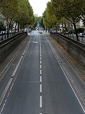 Avenue de Saint-Mandé au niveau de sa partie basse.