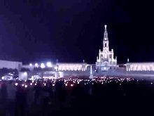 Arquivo: Fatima procession.ogv