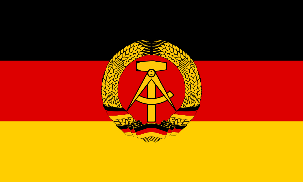 1024px-Flag_of_East_Germany.svg.png
