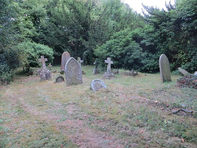 File:Forgotten Headstones - geograph.org.uk - 5210581.jpg