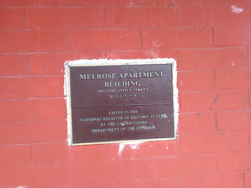File:Galveston Melrose Apartment NRHP plaque.jpg