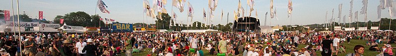 File:Glastonbury 2010 banner.jpg