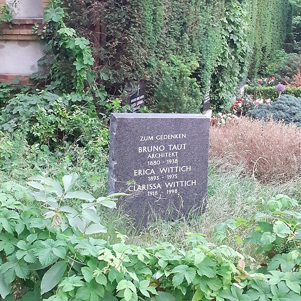 File:Gravestone Bruno Taut Berlin.jpg