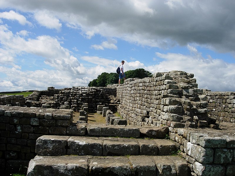 File:Hadrians Wall 05.JPG