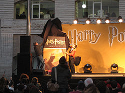 Illustrasjonsbilde av artikkelen Harry Potter and the Deathly Hallows