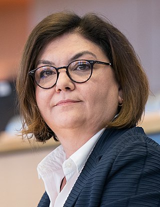 <span class="mw-page-title-main">Adina-Ioana Vălean</span> Romanian politician