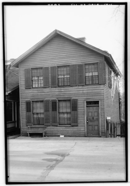 File:Historic American Buildings Survey Joseph Hill, Photographer Oct. 25, 1936 -1 MAXIENER HOUSE 104 South Bench Street Galena, Illinois - Galena Doorways, Elizabeth Maxiener Cottage HABS ILL,43-GALA,14-1.tif