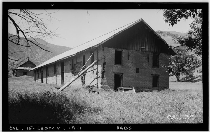 File:Historic American Buildings Survey Photographed by Henry F. Withey May, 1937 BARRACKS BUILDING -1, VIEW FROM NORTHEAST - Fort Tejon, Barracks Number One, Highway 99, Lebec, HABS CAL,15-LEBEC.V,1A-1.tif