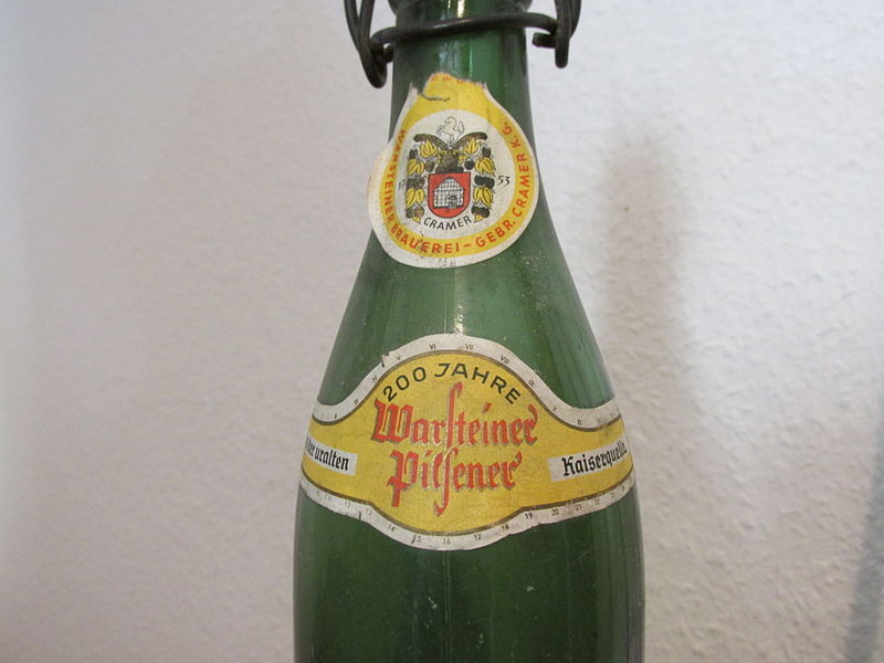 File:Historische Warsteiner-Flasche (Etikett) Heimatmuseum Niederense.jpg