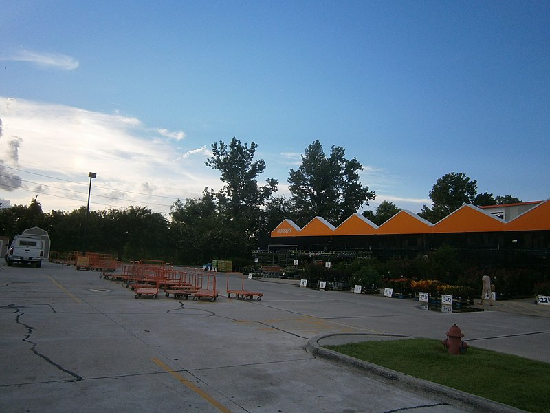 File:Home Depot - panoramio (1).jpg