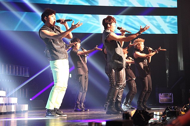 Infinite performing at Cyworld Dream Music Festival in 2011