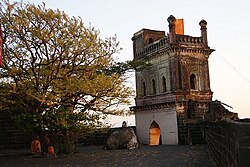 Inside view of Yamai Devi, Sakhargadnivasini temple.jpg