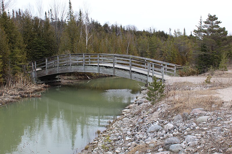 File:Inverhuron Provincial Park (49684281951).jpg