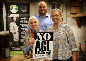 Ocean Elder Jane Goodall (left) protesting AGL gas, likely to protect Western Port Bay Jane Goodall shows her opposition to AGL..png
