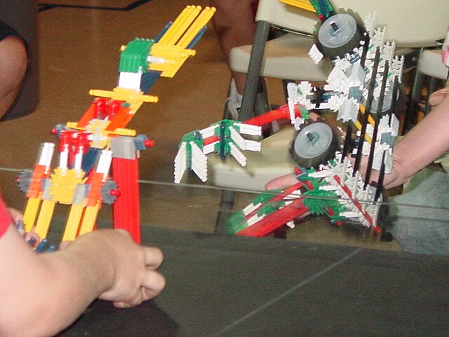 A photograph of a competition match at the 2008 Division M K*bot World Championships