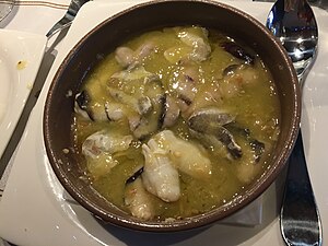 Kokotxas al pilpil, Bilbao (33097477025).jpg