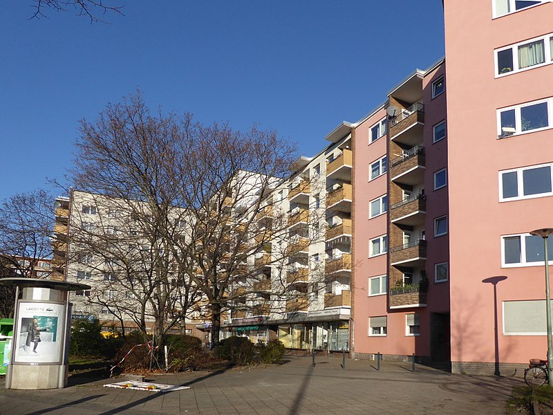 File:Kreuzberg Oranienstraße 69 Otto-Suhr-Siedlung.jpg