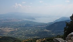 Lake Vegoritida (Greek- Λίμνη Βεγορίτιδα, Limni Vegoritida).jpg