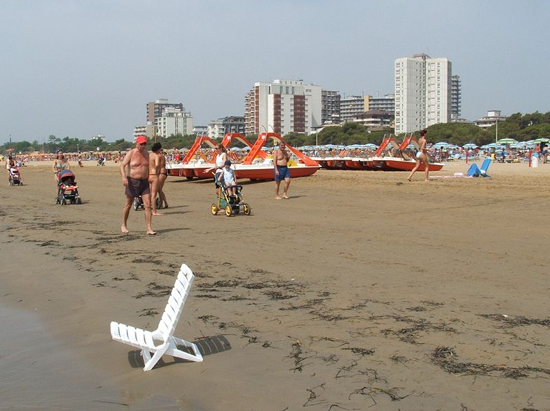 File:Lignano spiaggia.jpg