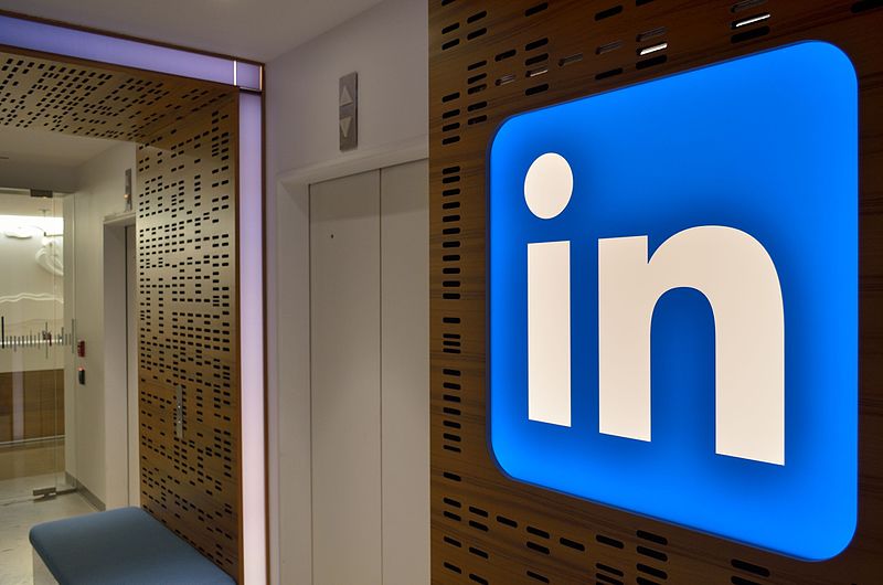 File:LinkedInOfficeToronto2.jpg