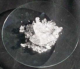 Lithium nitrate.jpg