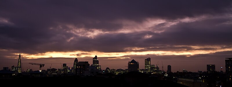 File:London Skyline purple sunset.jpg