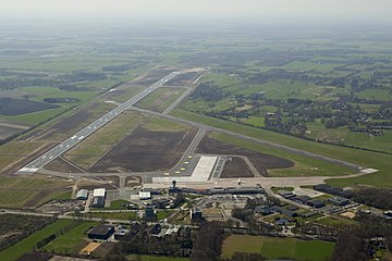 Dosya:Luchtfoto_Groningen_Airport.jpg