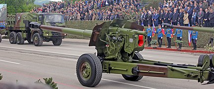 A Serbian Army M-84 Nora-A 152 mm howitzer at military parade in Niš.