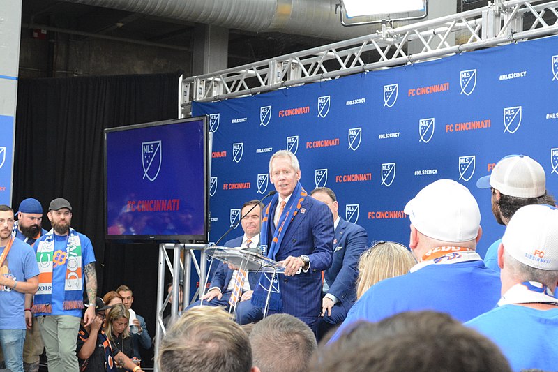 File:MLS2Cincy announcement - Carl Lindner III (27573761397).jpg