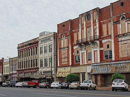 Facades along Main Street in Selma.