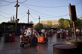 Mater's Junkyard Jamboree à Disney California Adventure