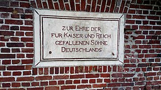 Flaucourt'un Alman anıtı, dedication.jpg