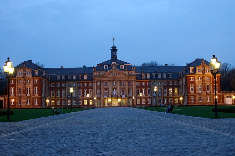 File:Muenster Schloss 4752.jpg