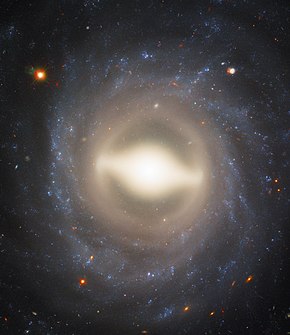 NGC1015 - HST - Potw1811a.jpg