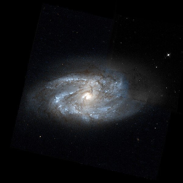 File:NGC2964-hst-R814GB40.jpg