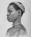 Menina loangoesa retratada de perfil
